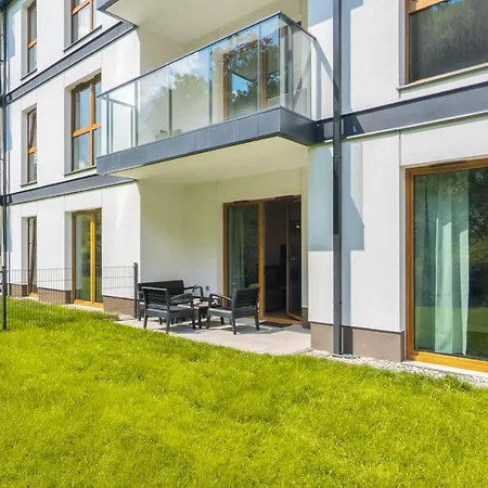 Apartment Mlyny Gdanskie With Terrace, Gym & Playground By Renters