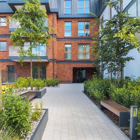 Apartment Mlyny Gdanskie With Terrace, Gym & Playground By Renters Gdansk